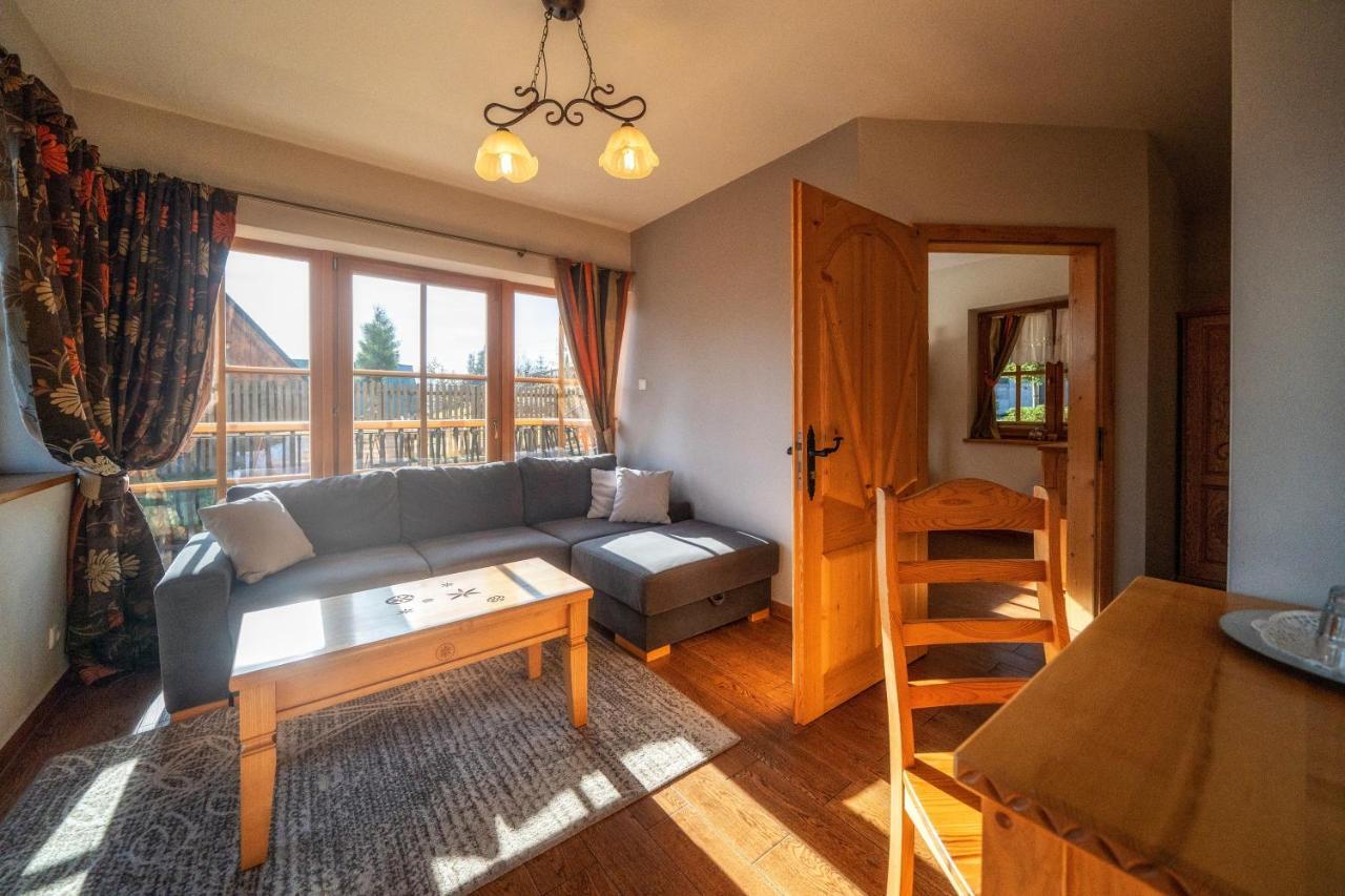 Aparthotel Butorowy Dwor Kościelisko Esterno foto