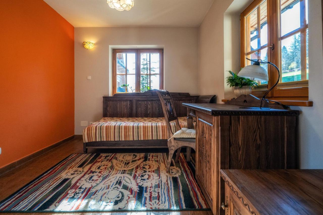 Aparthotel Butorowy Dwor Kościelisko Esterno foto