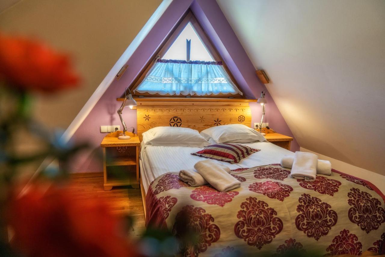 Aparthotel Butorowy Dwor Kościelisko Esterno foto